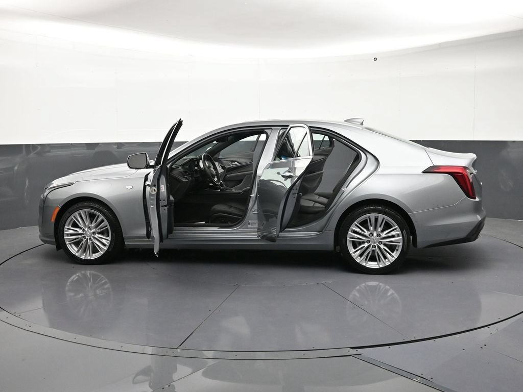 2025 Cadillac CT4 Premium Luxury