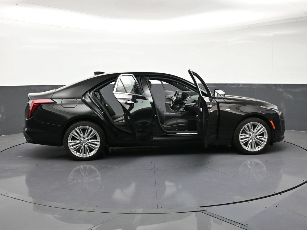 2023 Cadillac CT4 Premium Luxury