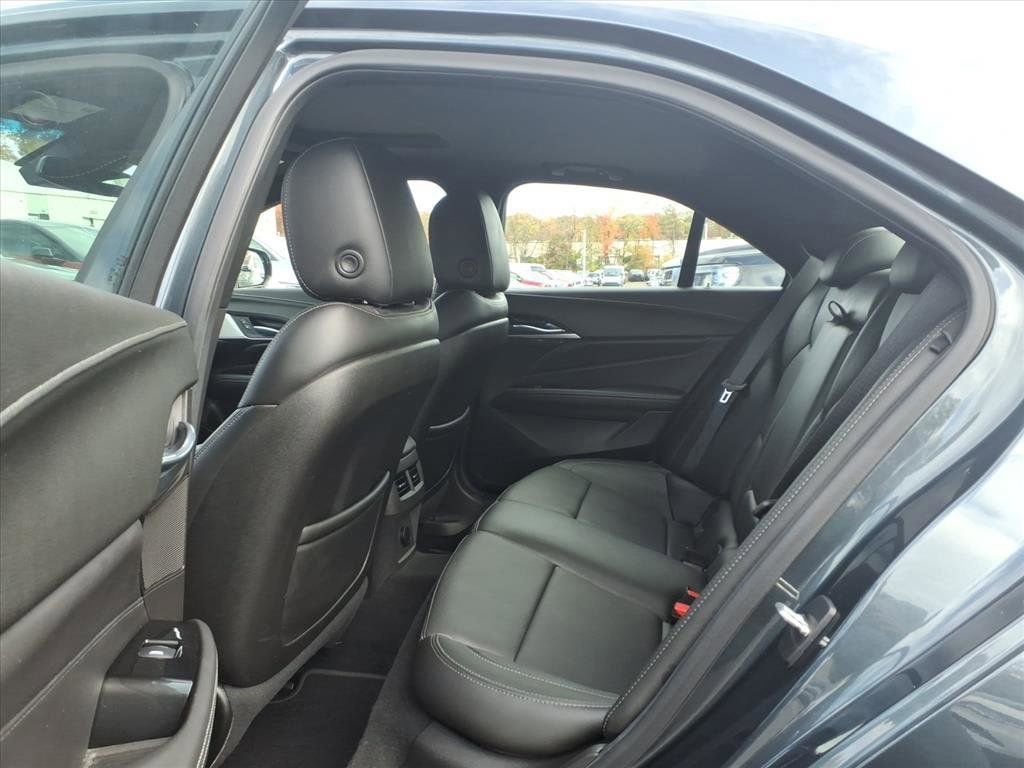 2022 Cadillac CT4 Premium Luxury