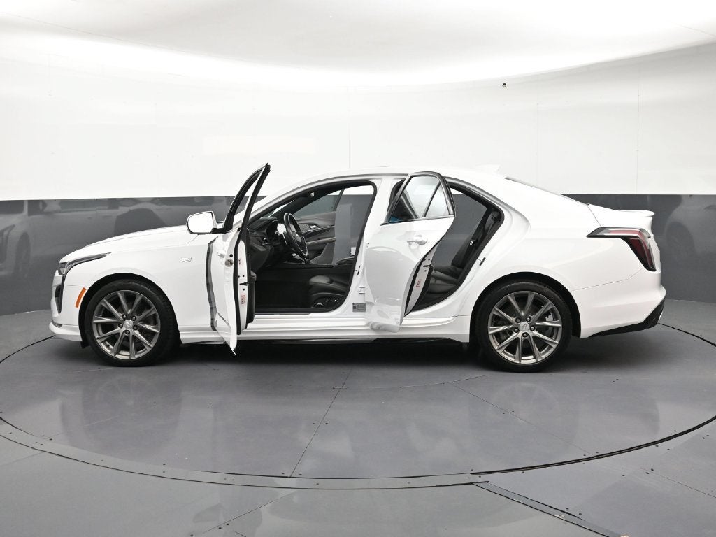 2022 Cadillac CT4 Sport