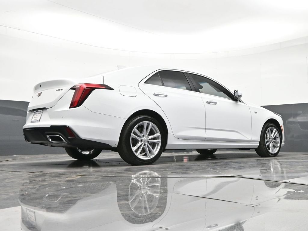 2023 Cadillac CT4 Luxury