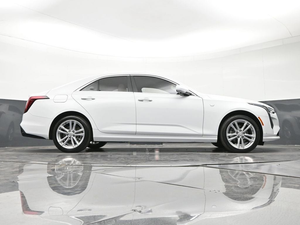 2023 Cadillac CT4 Luxury
