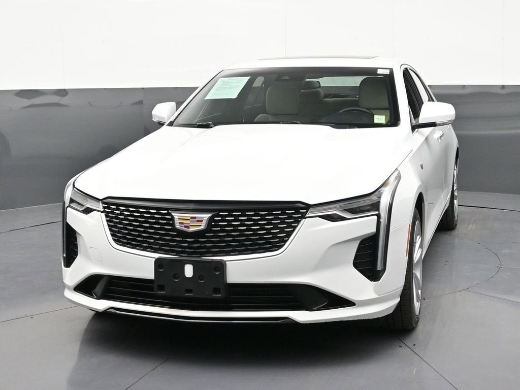 2023 Cadillac CT4 Luxury