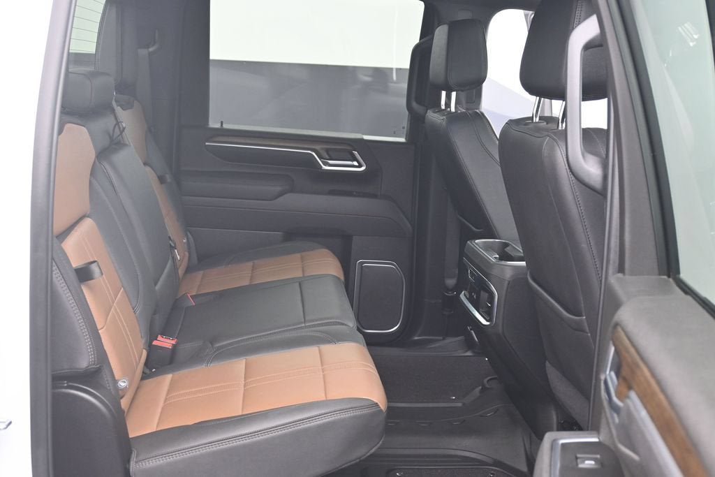 2025 Chevrolet Silverado 3500 HD High Country