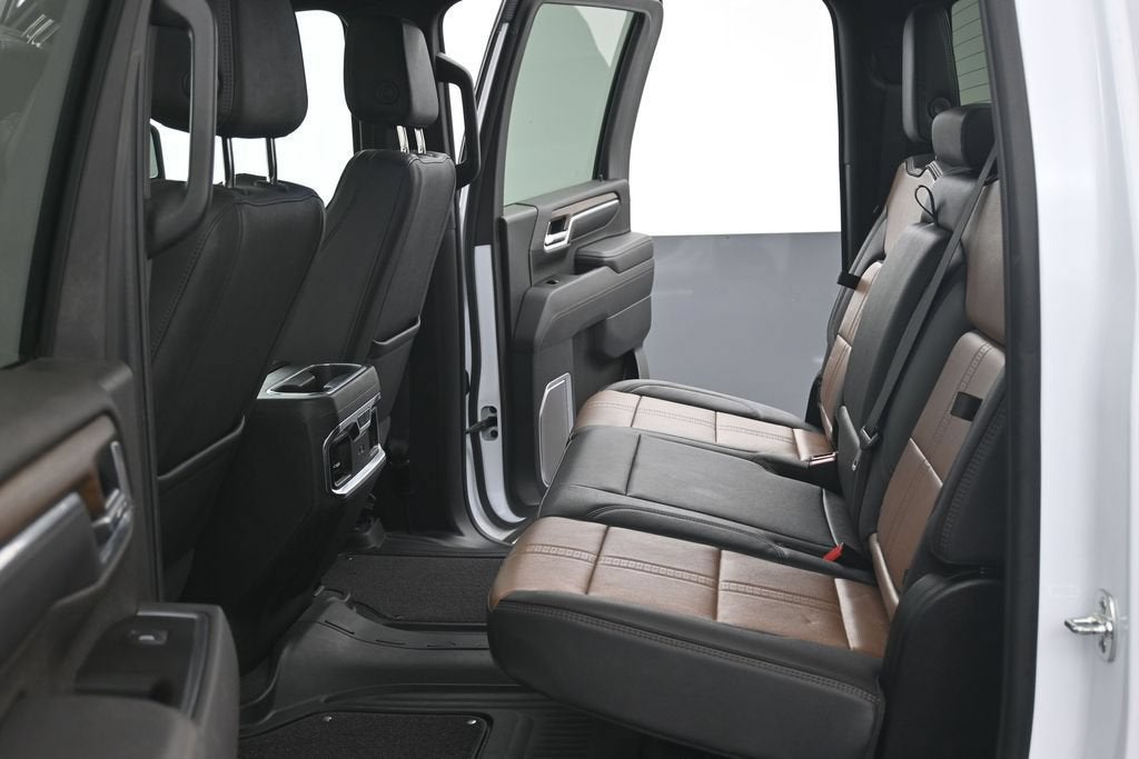 2025 Chevrolet Silverado 3500 HD High Country