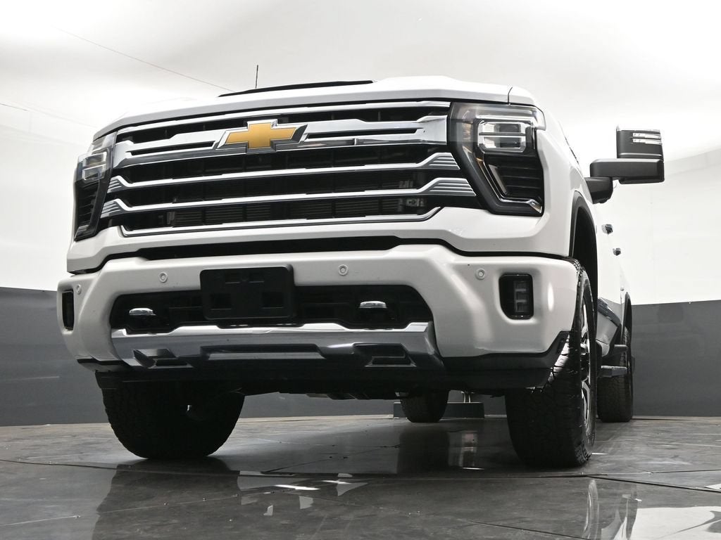 2025 Chevrolet Silverado 3500 HD High Country