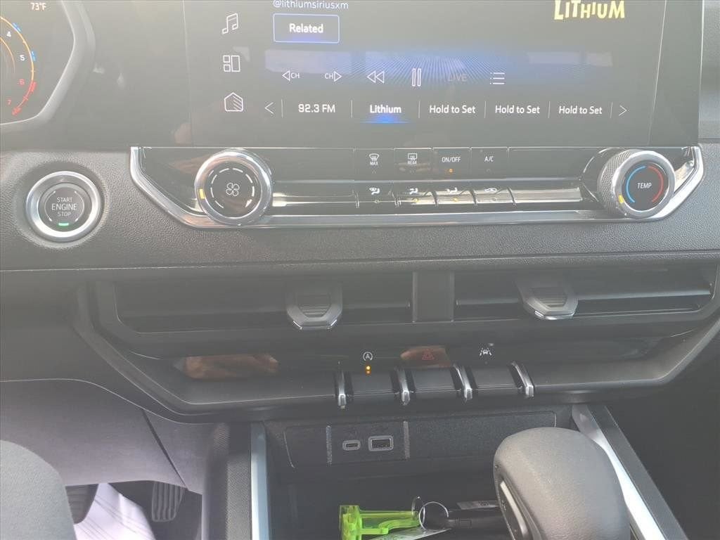 2025 Chevrolet Colorado WT/LT