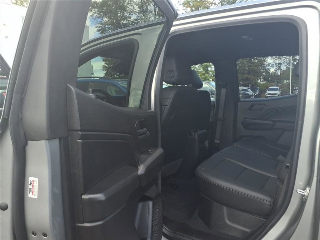 2025 Chevrolet Colorado WT/LT