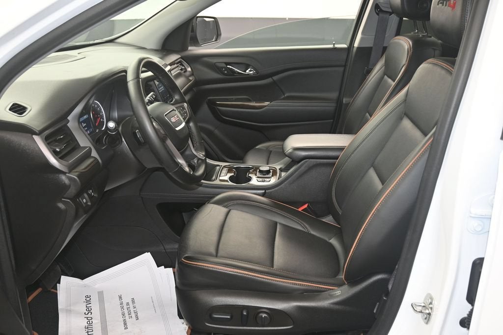 2023 GMC Acadia AT4