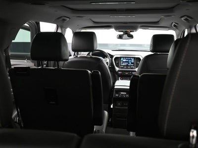 2022 GMC Acadia SLT