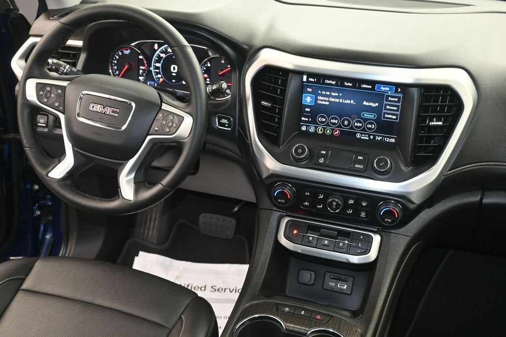 2023 GMC Acadia SLT