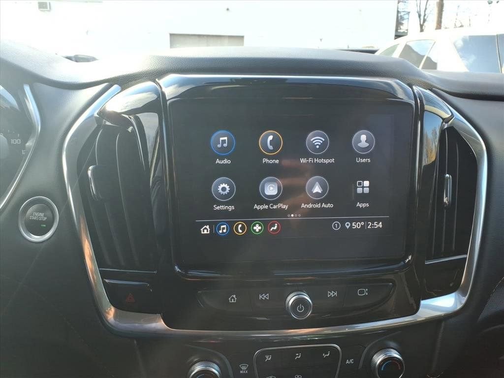 2021 Chevrolet Traverse LT Cloth