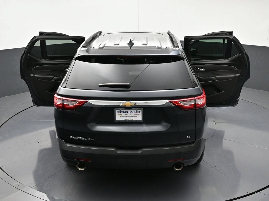 2021 Chevrolet Traverse LT Leather