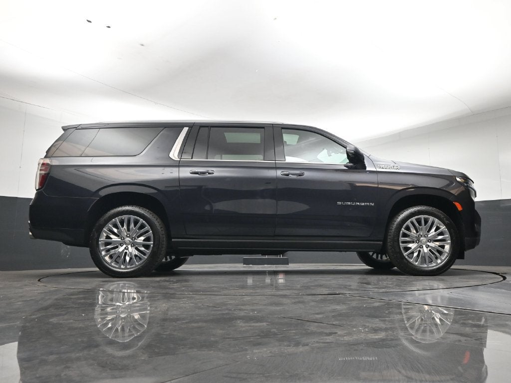 2023 Chevrolet Suburban High Country