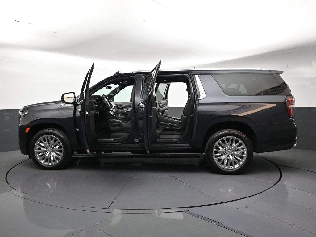 2023 Chevrolet Suburban High Country