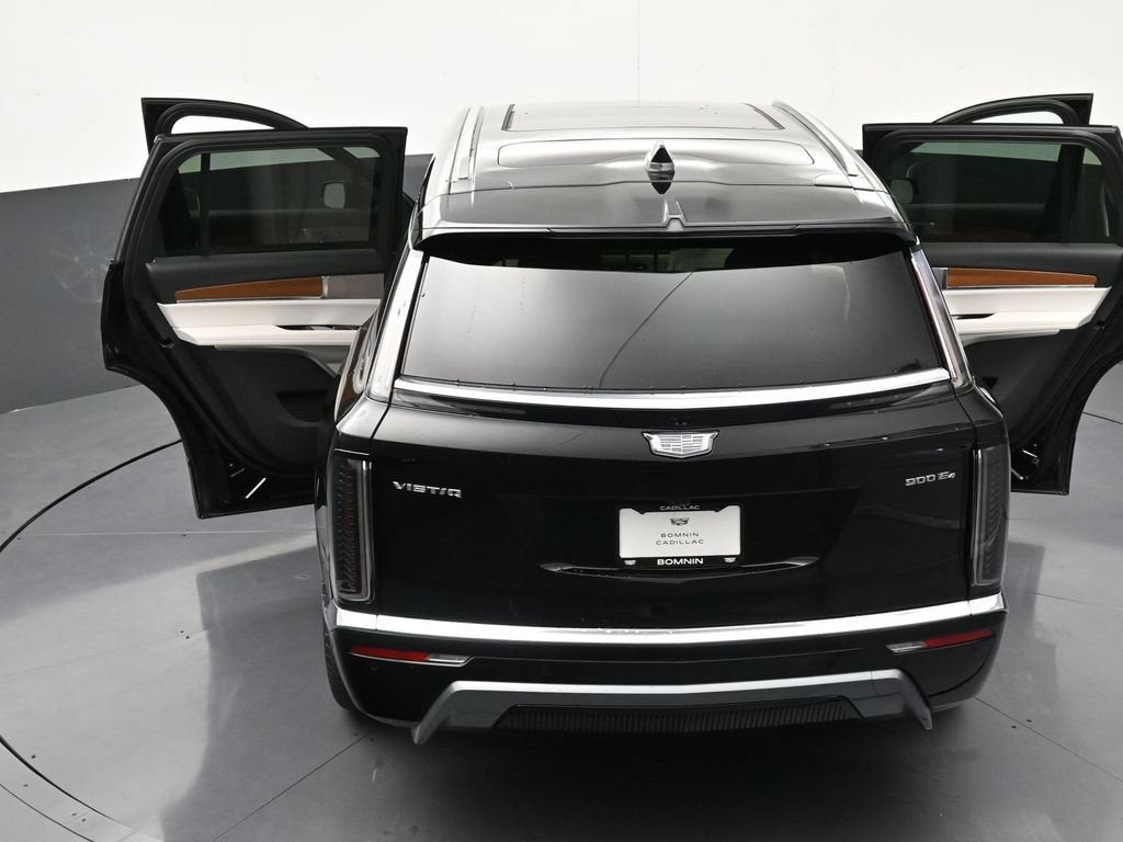 2026 Cadillac VISTIQ Luxury