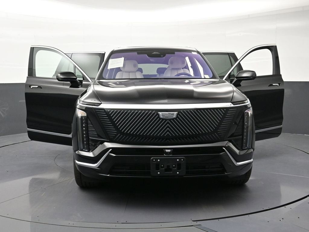 2026 Cadillac VISTIQ Luxury