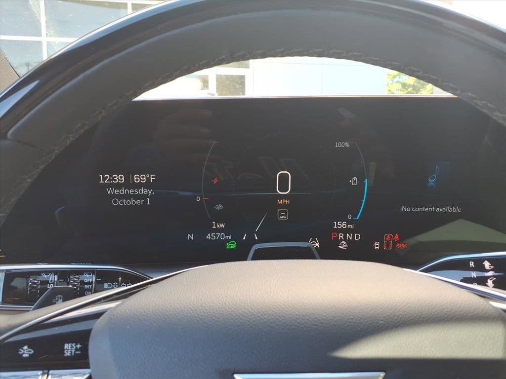 2026 Cadillac VISTIQ Luxury