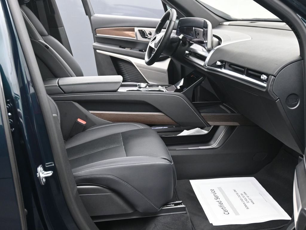 2026 Cadillac VISTIQ Luxury