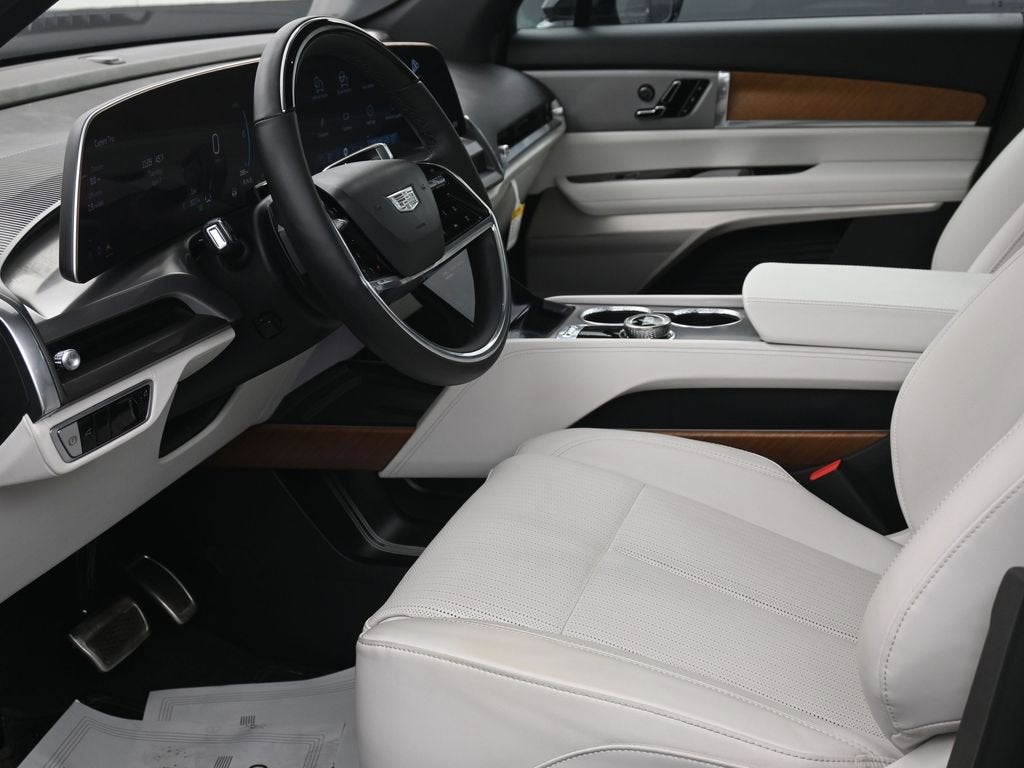 2026 Cadillac VISTIQ Luxury