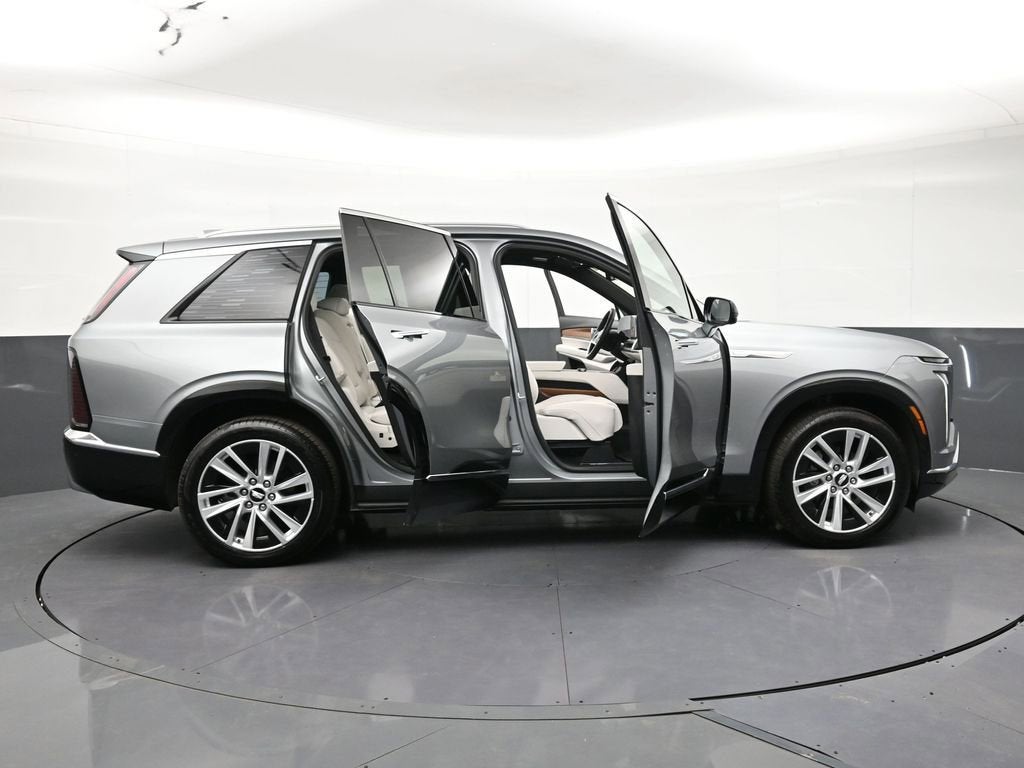 2026 Cadillac VISTIQ Luxury