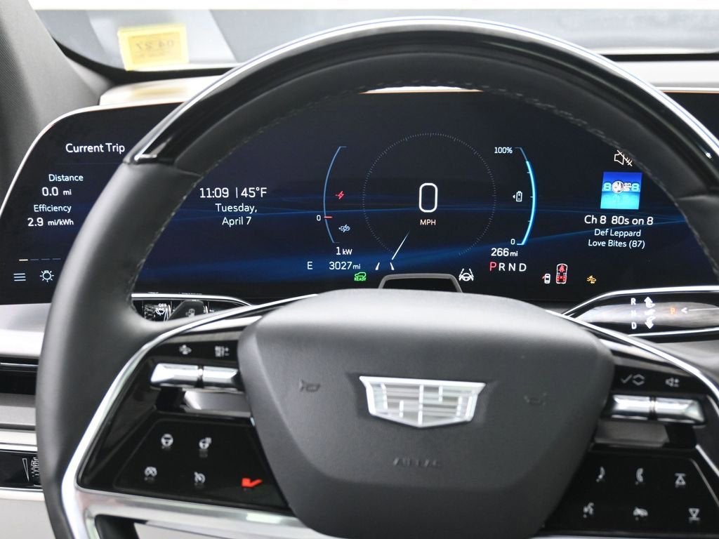 2026 Cadillac VISTIQ Luxury