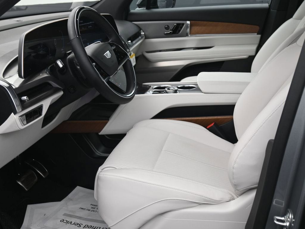 2026 Cadillac VISTIQ Sport