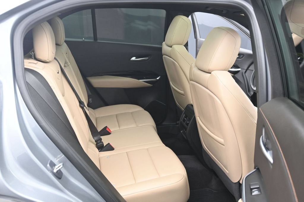 2024 Cadillac XT4 Luxury