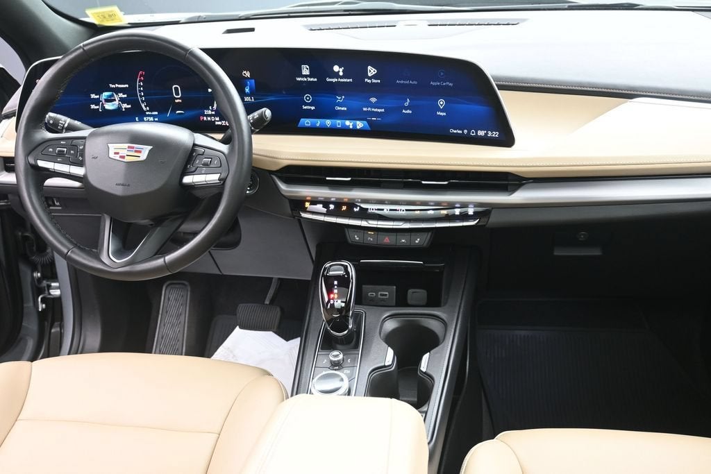 2024 Cadillac XT4 Luxury