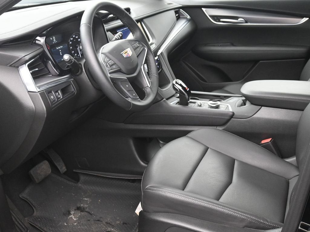 2025 Cadillac XT5 Luxury