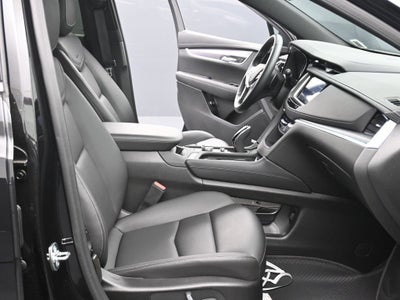 2025 Cadillac XT5 Luxury