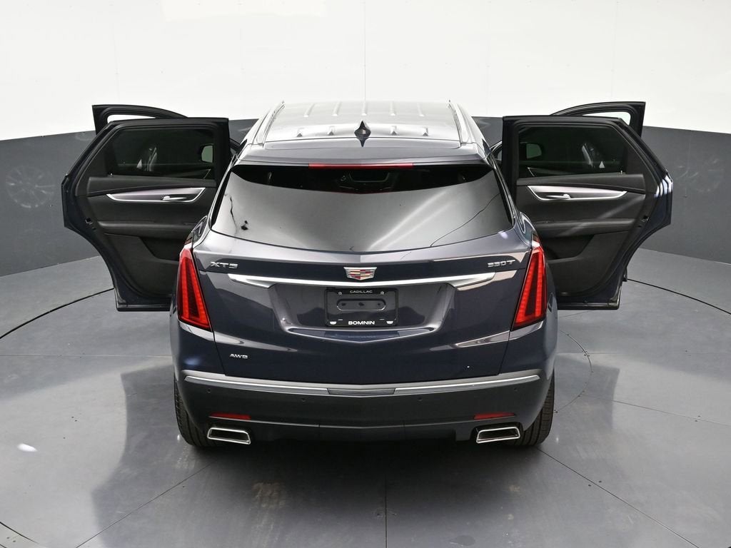 2025 Cadillac XT5 Luxury