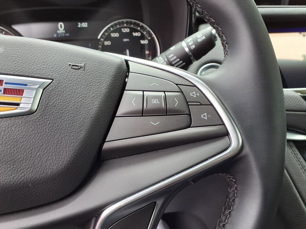 2025 Cadillac XT5 Luxury