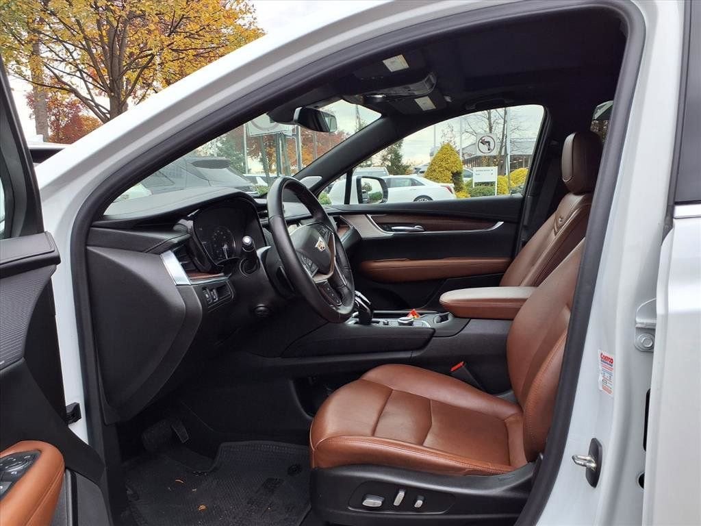 2022 Cadillac XT5 Premium Luxury