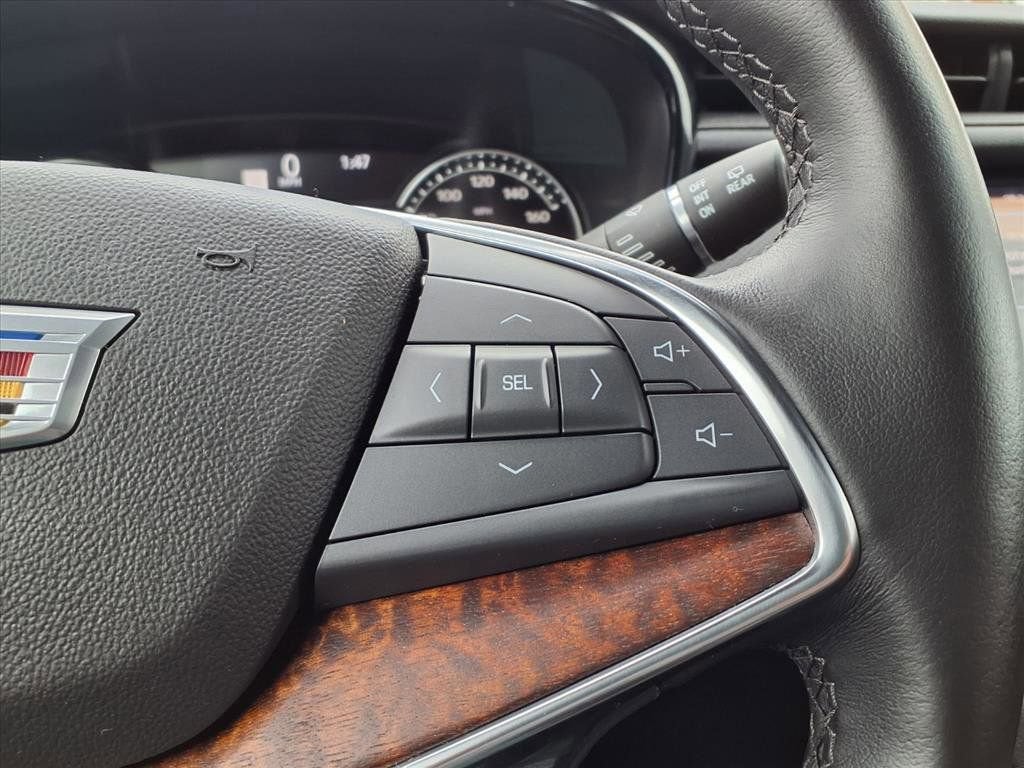 2022 Cadillac XT5 Premium Luxury