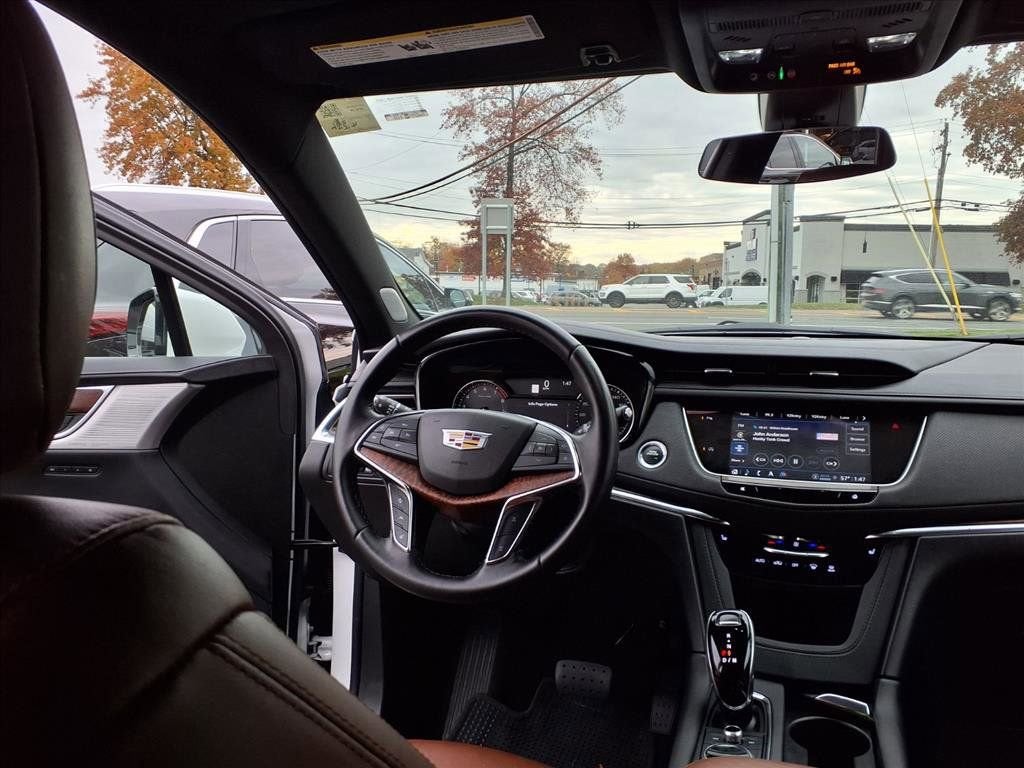 2022 Cadillac XT5 Premium Luxury