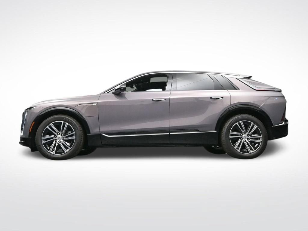 2025 Cadillac LYRIQ Luxury 1