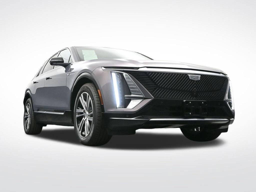 2025 Cadillac LYRIQ Luxury 1