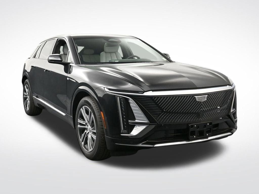 2025 Cadillac LYRIQ Luxury 1