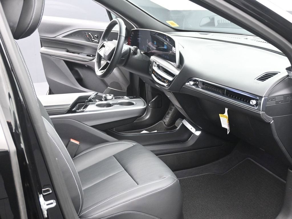 2025 Cadillac LYRIQ Sport 1