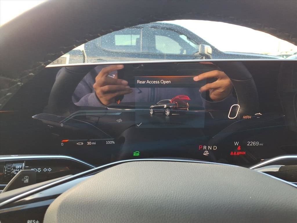 2025 Cadillac LYRIQ Sport 1