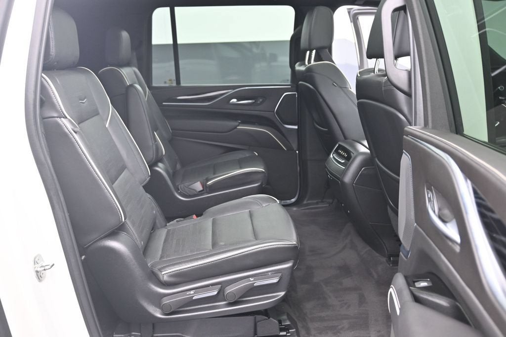 2022 Cadillac Escalade ESV Sport