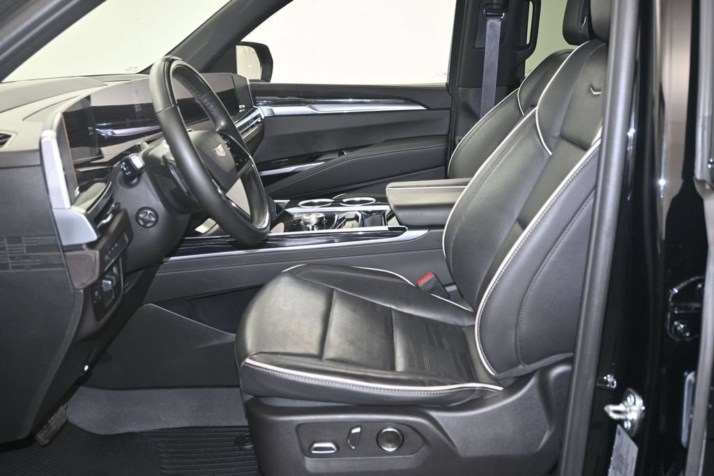 2025 Cadillac Escalade ESV Sport