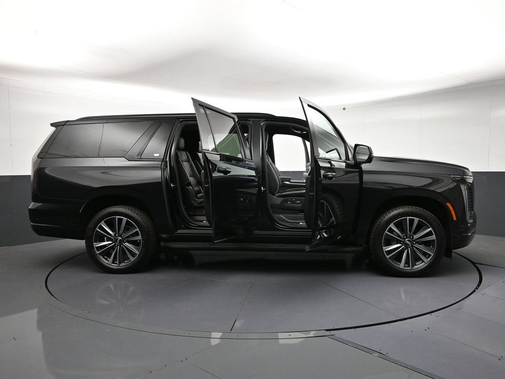 2025 Cadillac Escalade ESV Sport