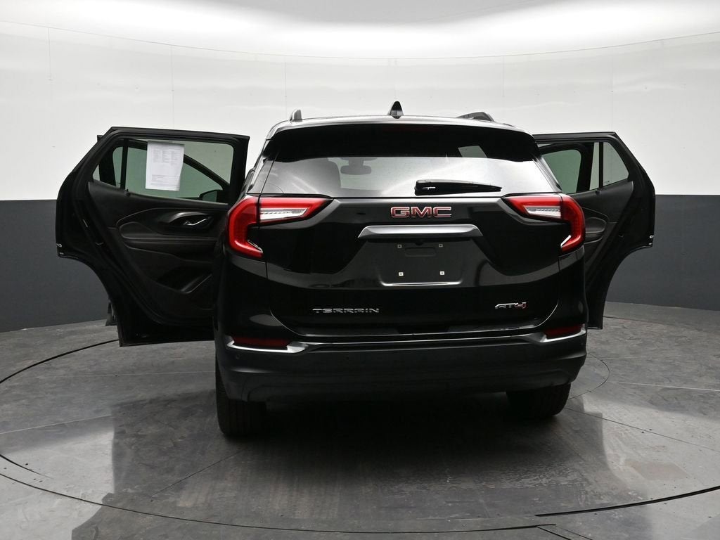 2022 GMC Terrain AT4