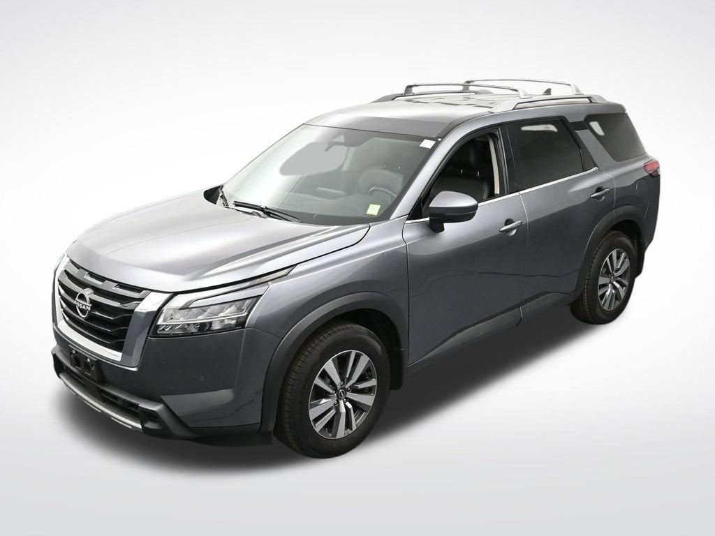 2024 Nissan Pathfinder SL