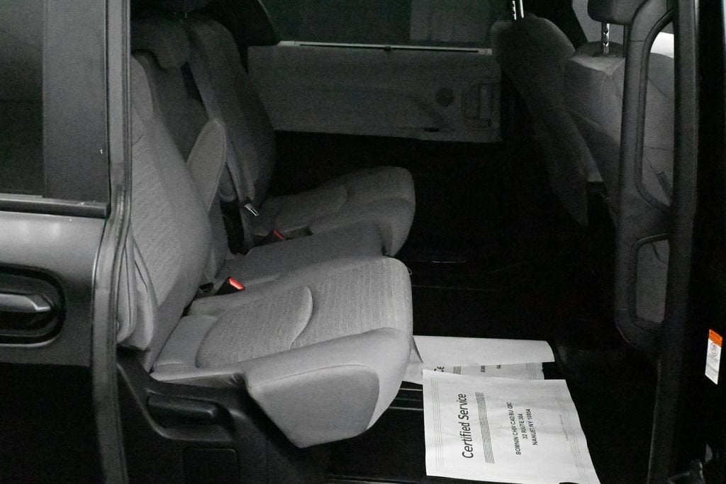 2025 Toyota Sienna LE