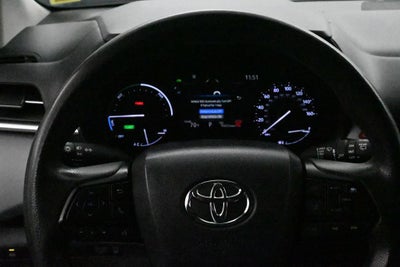 2025 Toyota Sienna LE