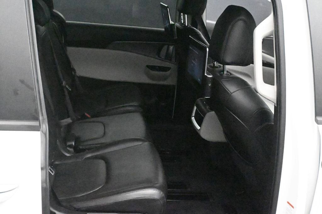 2022 Kia Carnival LXS