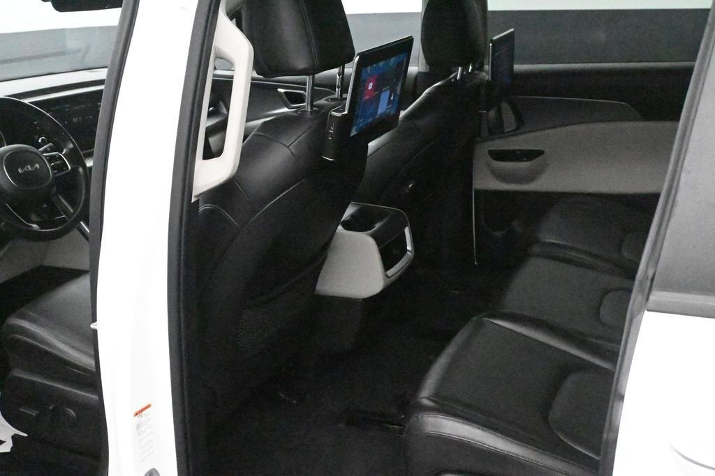 2022 Kia Carnival LXS